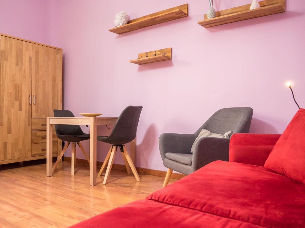 The Best Rent - Studio Nearby Sant'Agostino Metro Milan Bagian luar foto
