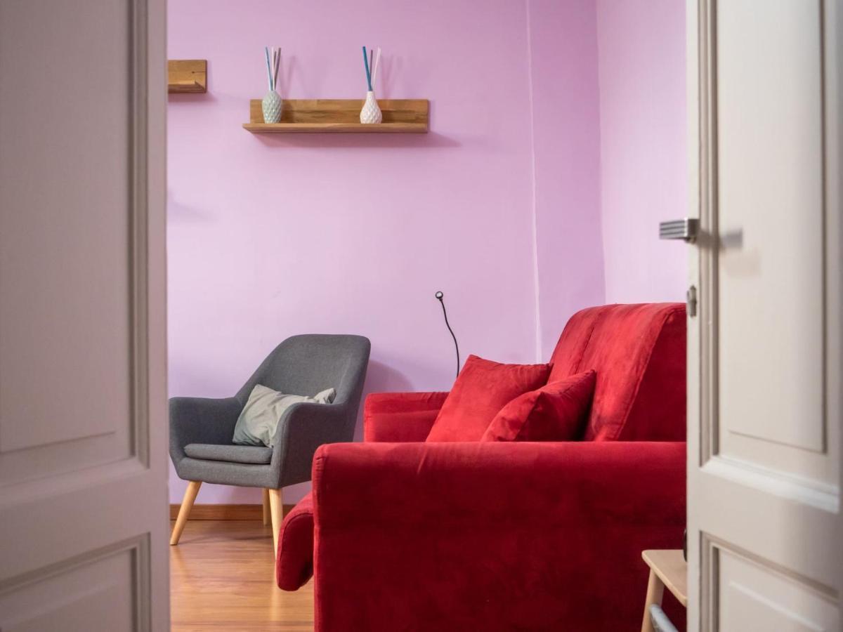 The Best Rent - Studio Nearby Sant'Agostino Metro Milan Bagian luar foto